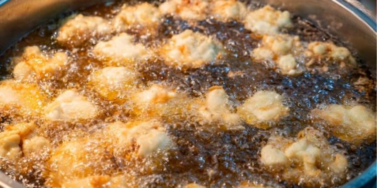 5 Ciri Makanan Mengandung Minyak Babi Perhatikan Tekstur dan Aroma