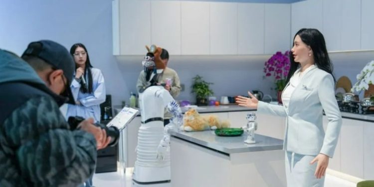 Robot Humanoid ART Dijual Tahun Ini: Tanpa Gaji dan Izin Pulang, Berapa Harganya?
