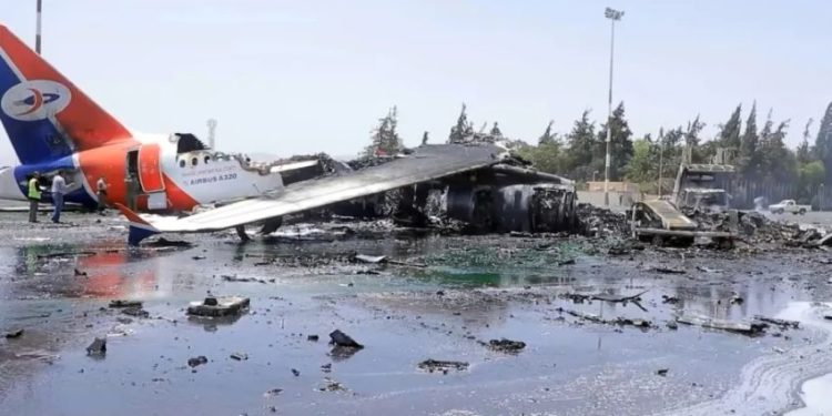 Houthi Marah Israel Hancurkan Pesawat di Bandara Sanaa, Ancam Balas Dendam