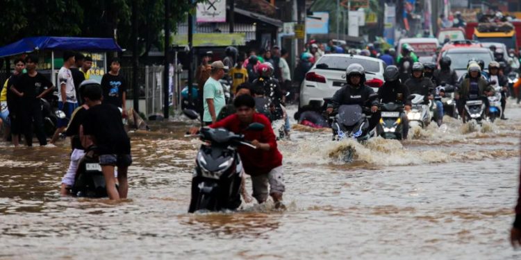 Kemarau Basah Melanda Indonesia, Hujan Deras Saat Musim Kemarau
