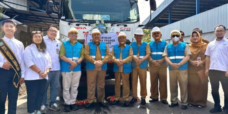 Pasokan 10 Ton Bahan Bakar Sampah Diterima dari Pemkab Jombang