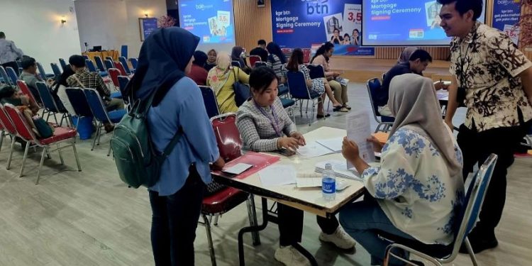 Tingkatkan Pangsa Pasar Melalui Akad Kredit Serempak di Lima Kota Besar
