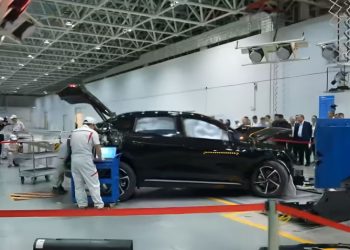 Uji Tabrak Hyptec HT Menunjukkan Kekuatan Mobil GAC AION yang Mengesankan