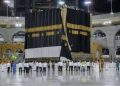 Arab Saudi Ganti Kiswah, Sejarah Selimut Kiblat Berlapis Emas Seberat 60 Kg