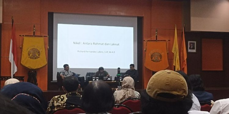 Seminar Penelitian Eksplorasi Mineral Kritis oleh FISIP UI dan CIRes LPPSP