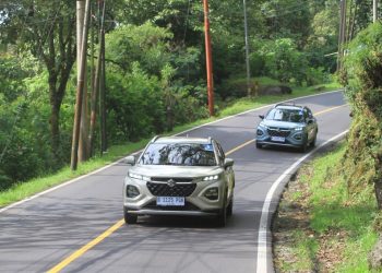 Strategi Suzuki Fronx Membongkar Dominasi Raize, Rocky, dan WR-V di Pasar Mobil
