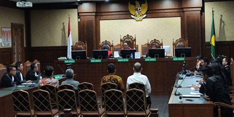 Korupsi Alkes, Mantan Dirut Divonis 10 Tahun Penjara