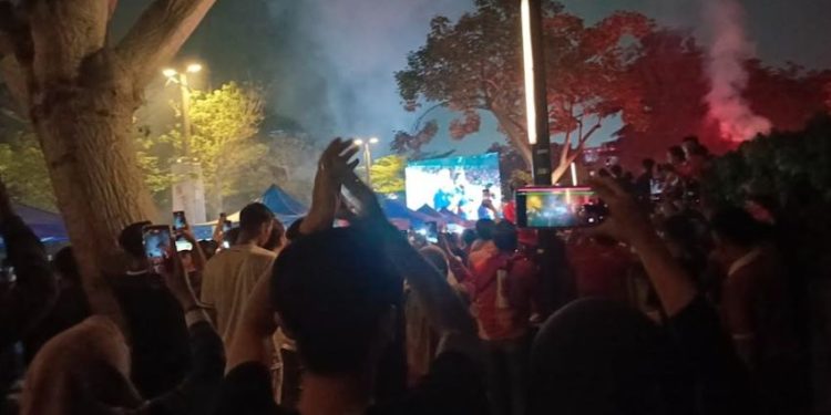 Layar Besar di GBK Menjadi Lautan Merah Putih