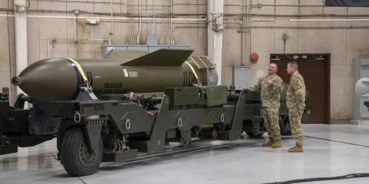 Kecanggihan Bom GBU-57 yang Diragukan Trump untuk Menghancurkan Iran