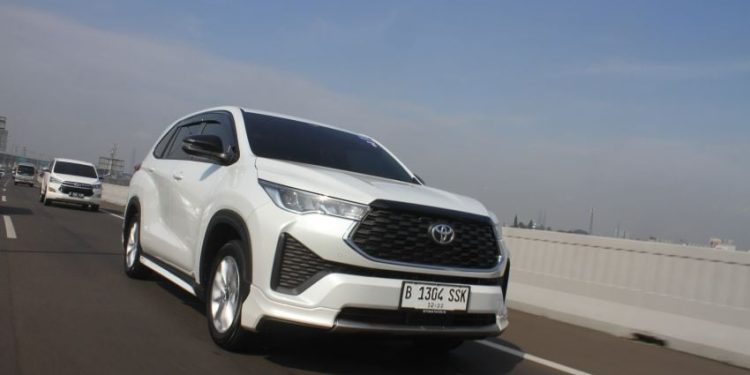 10 Masalah Mobil yang Sering Diabaikan Sebelum Perjalanan Jauh