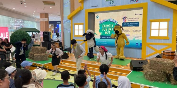 Seru Berlibur Bertema Peternakan di Grand Galaxy Park bersama Shaun The Sheep