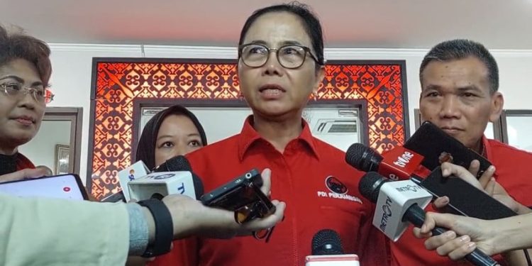 PDIP Meminta Pemerintah Stop Proyek Revisi Sejarah