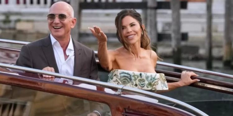 Pernikahan Jeff Bezos dan Laura Sanchez, Cincin Tunangan Harga Rp80 Miliar