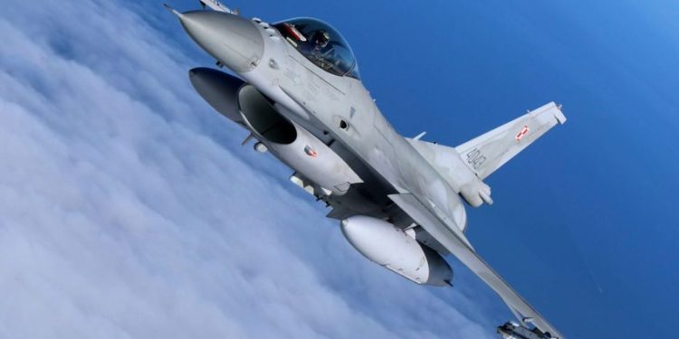 Perusahaan Minyak Rusia Hadiah Rp3,1 Miliar untuk Tentara yang Tembak Jatuh F-16