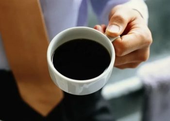 Tips Aman untuk Penderita GERD Saat Minum Kopi Hitam