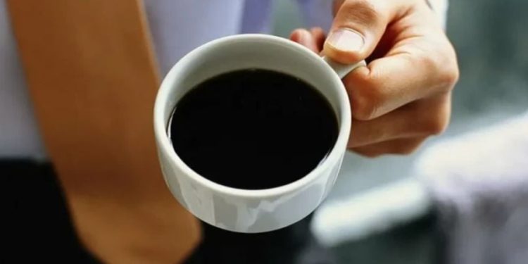 Tips Aman untuk Penderita GERD Saat Minum Kopi Hitam
