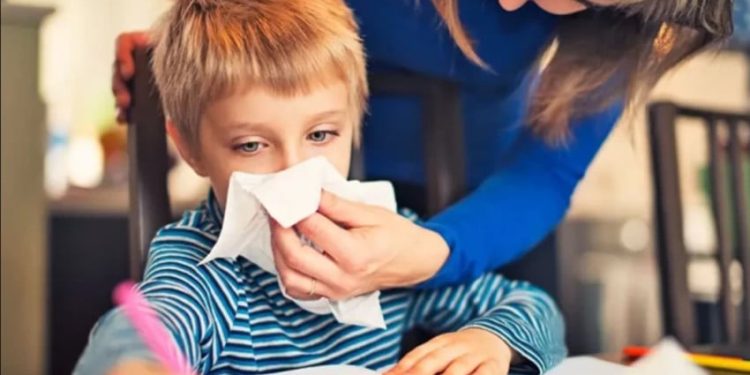 5 Metode Alami Mengatasi Flu dan Batuk pada Anak yang Terbukti Efektif