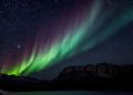 Aurora Merah Muda Flamingo yang Sulit Dipahami Ditemukan Oleh Astronot