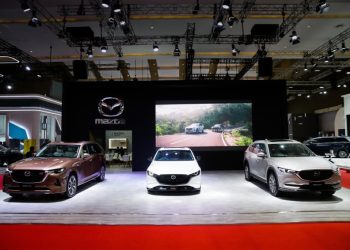 Tsunami Mobil China Memaksa Mazda Revisi Target Penjualan yang Terjun Bebas
