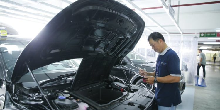 Hantu Anjlok Harga Jual Kembali Mobil Listrik, Program Mobil Bekas Bergaransi Disiapkan