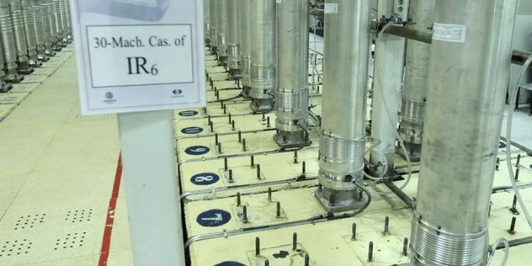 Iran dan AS Respon Usulan Rusia Bantu Teheran Ambil Uranium