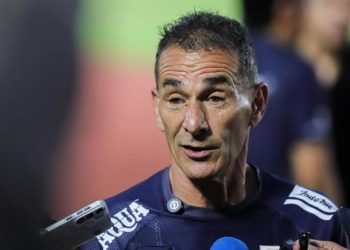 Tuntutan Gerald Vanenburg untuk Peningkatan Level Skuad Garuda Setiap Hari