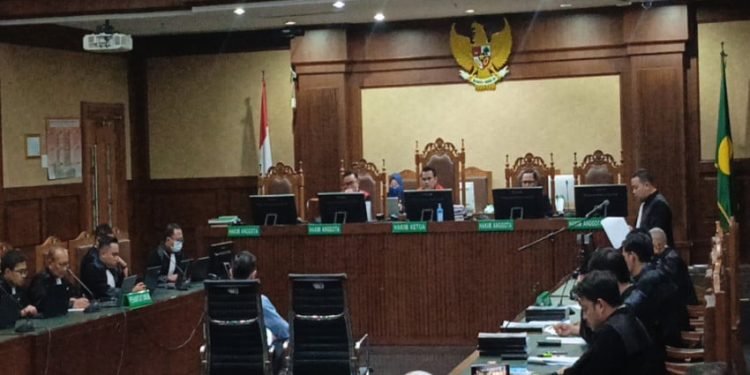 Kesan Pertama Kali Menjadi Terdakwa Seperti Perang dengan Rudal dan Roket Tuduhan