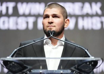 Alasan Khabib Nurmagomedov Tidak Kembali ke Octagon Meski Tidak Janji pada Ibu