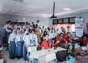 Mahasiswa Ajak Siswa SMAN 5 Tangsel Jadi Kreator Konten di Era Digital