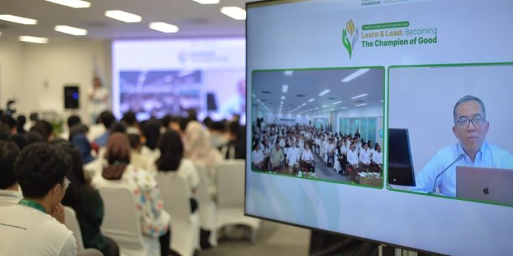 Kuliah Sebagai Kesempatan Emas Membangun Jejaring dan Karakter