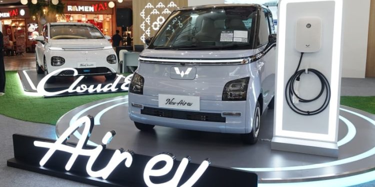 Mengapa Harga Mobil Listrik Bekas Anjlok Setengah dalam Dua Tahun?