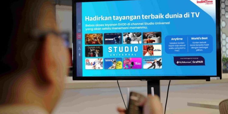 Perang di Ruang Keluarga Semakin Sengit, Hadir Gudang Film Hollywood di IndiHome TV