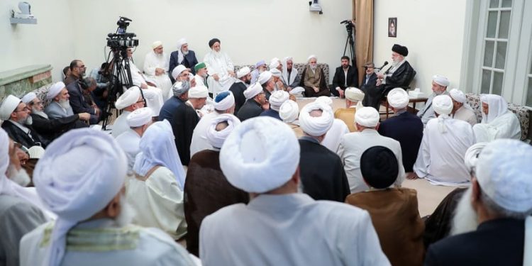 Perbandingan Jumlah Populasi Syiah dan Sunni di Iran