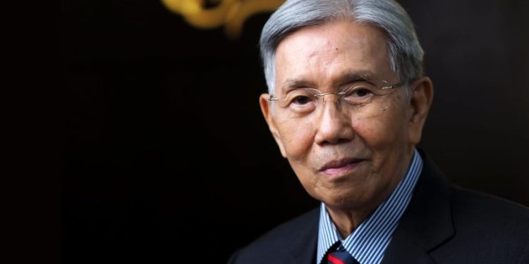 Profil Kwik Gian Gie, Menko Ekonomi Era Gus Dur yang Berkomitmen pada Pendidikan