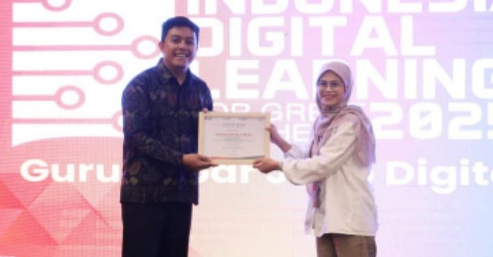 Dukungan Digitalisasi untuk Lima Sekolah di Ciayumajakuning