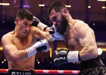 Trilogi Pertarungan Artur Beterbiev vs Dmitry Bivol di Rusia