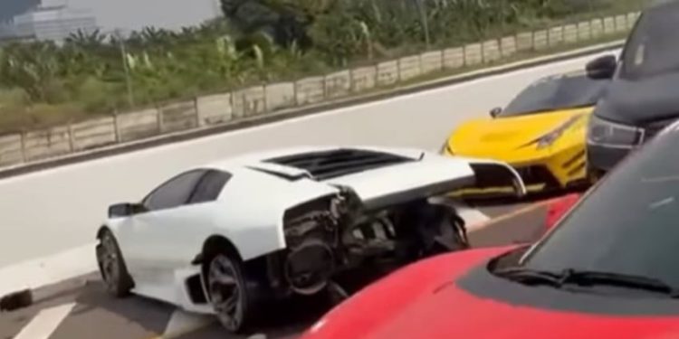 Lamborghini 8 Miliar Remuk di Tol Kunciran, Ego Pengemudi Jadi Penyebab Utama?