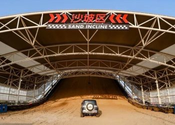 Luncurkan Pusat Arena untuk Pengalaman Berkendara Ekstrem