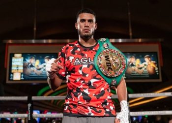 David Benavidez Dukung Roy Jones Jr Menang Melawan Floyd Mayweather