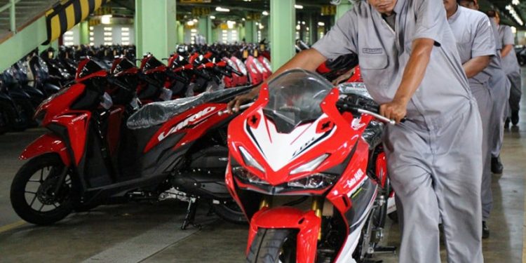 Ekonomi Berat, MPMX Catat Laba Rp249 Miliar di Paruh Pertama 2025