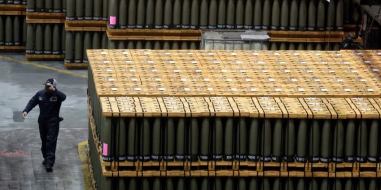 India Tangguhkan Pembelian Senjata dari AS Akibat Kenaikan Tarif