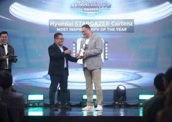 Stargazer Cartenz Raih MPV Paling Menginspirasi Tahun ini di Indonesia Automotive Awards 2025