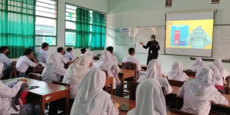 Kemenag DKI Jakarta Instruksikan Madrasah untuk Belajar Daring pada 1 September 2025