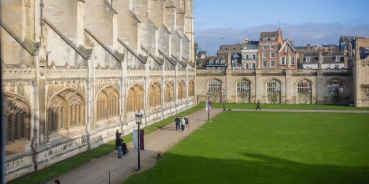 Mahasiswa asal Arab Saudi di Cambridge ditikam hingga tewas, motif belum jelas