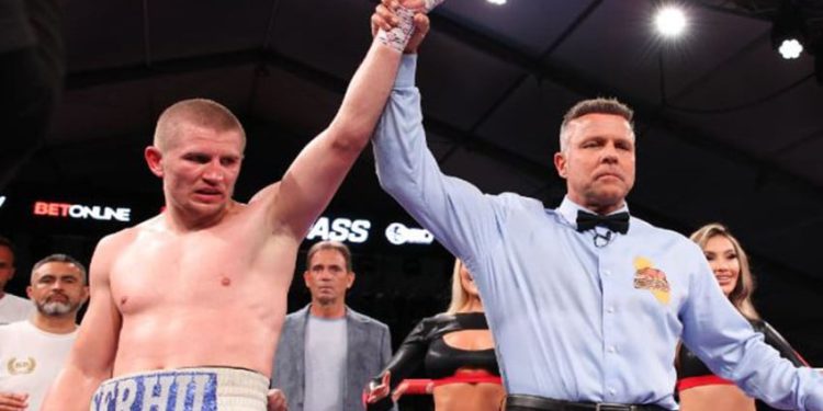 Serhii Bohachuk Menang Banding WBC dan Geser Jaron Ennis ke Peringkat 1