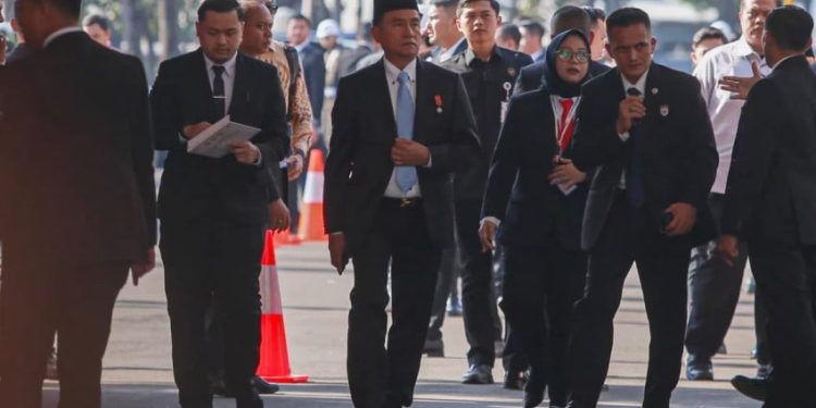 Yusril Sarankan TNI Gelar Dialog dengan Ferry Irwandi