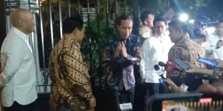 Prabowo dan Jokowi Bicara Empat Mata dalam Pertemuan Selama 2 Jam