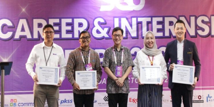Ratusan Mahasiswa dan Alumni Hadiri Career dan Internship Expo 2025 di SGU