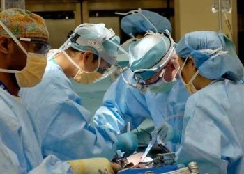 Rumah Sakit di Arab Saudi Lakukan Operasi Tumor Otak Robotik Pertama di Dunia