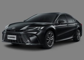 Rilis New Camry Bensin untuk Jaga Pasar Fleet, Varian Hybrid Tertinggal Jauh